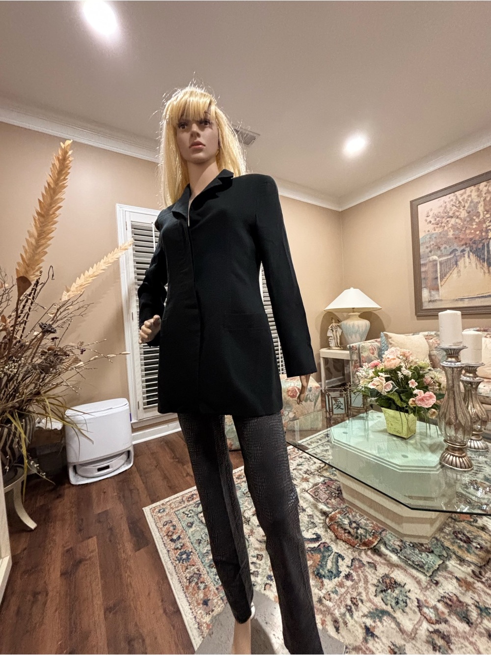 Women's Black Single-Breasted Tailored Blazer
